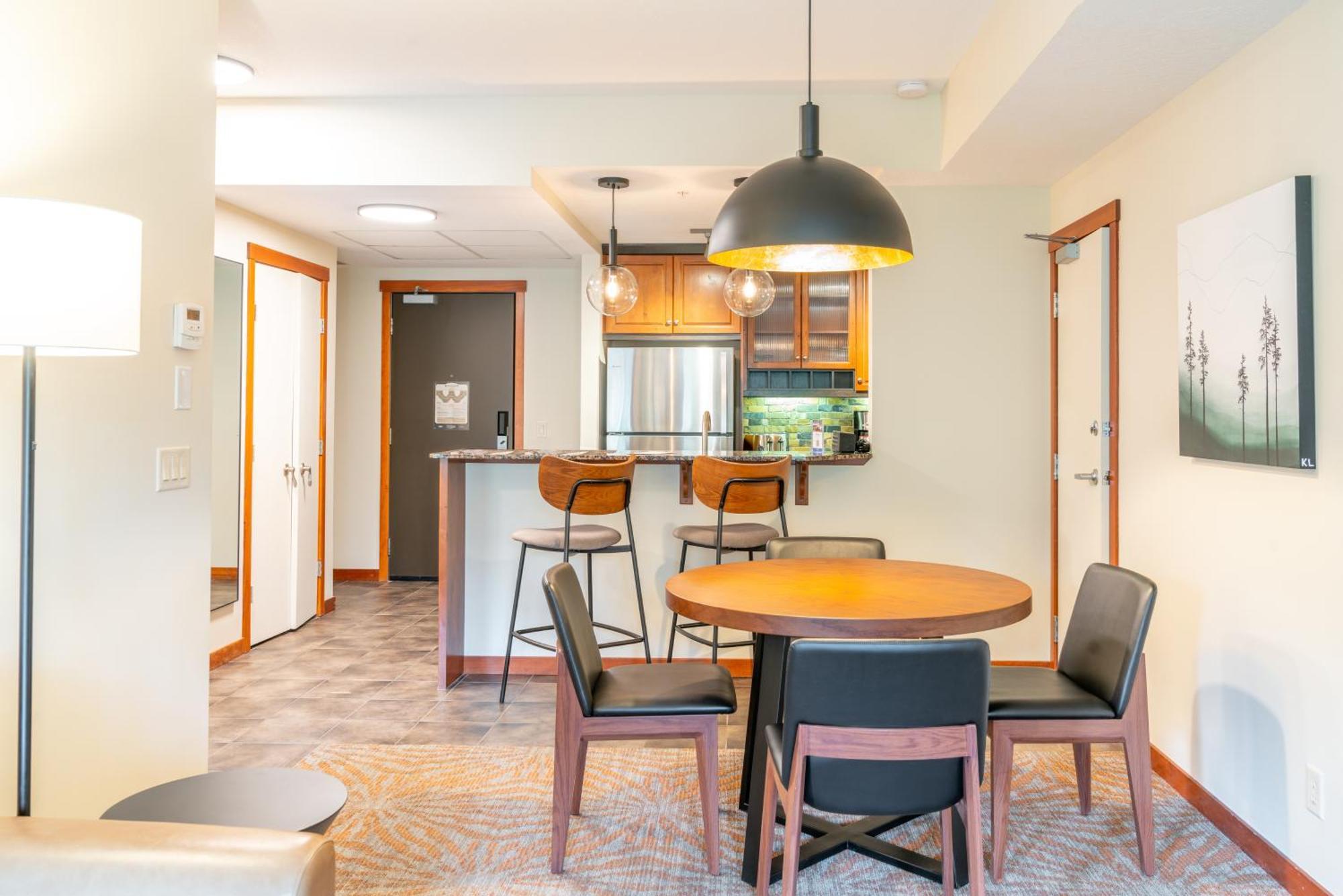 Blackstone Mountain Lodge By Clique Canmore Kültér fotó