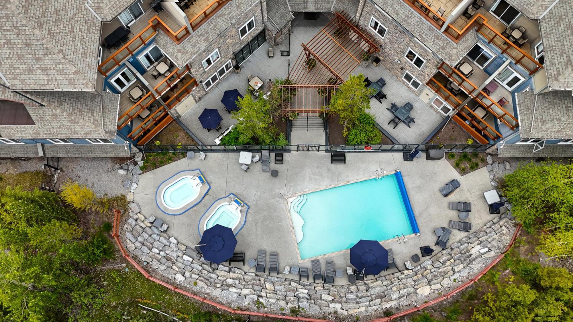 Blackstone Mountain Lodge By Clique Canmore Kültér fotó