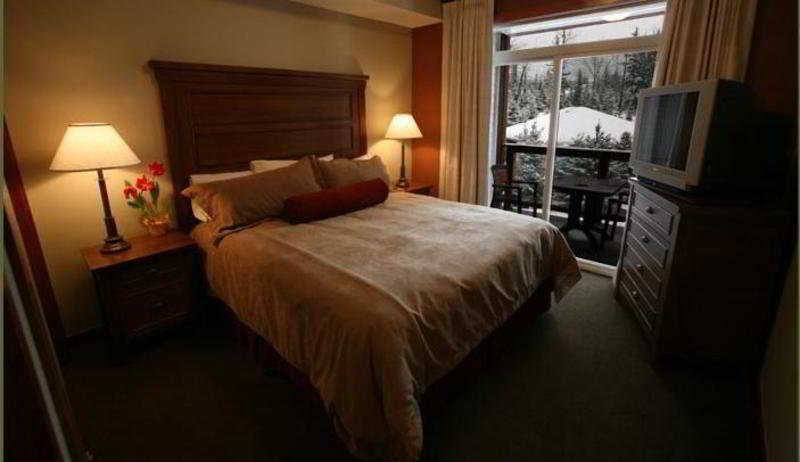 Blackstone Mountain Lodge By Clique Canmore Szoba fotó