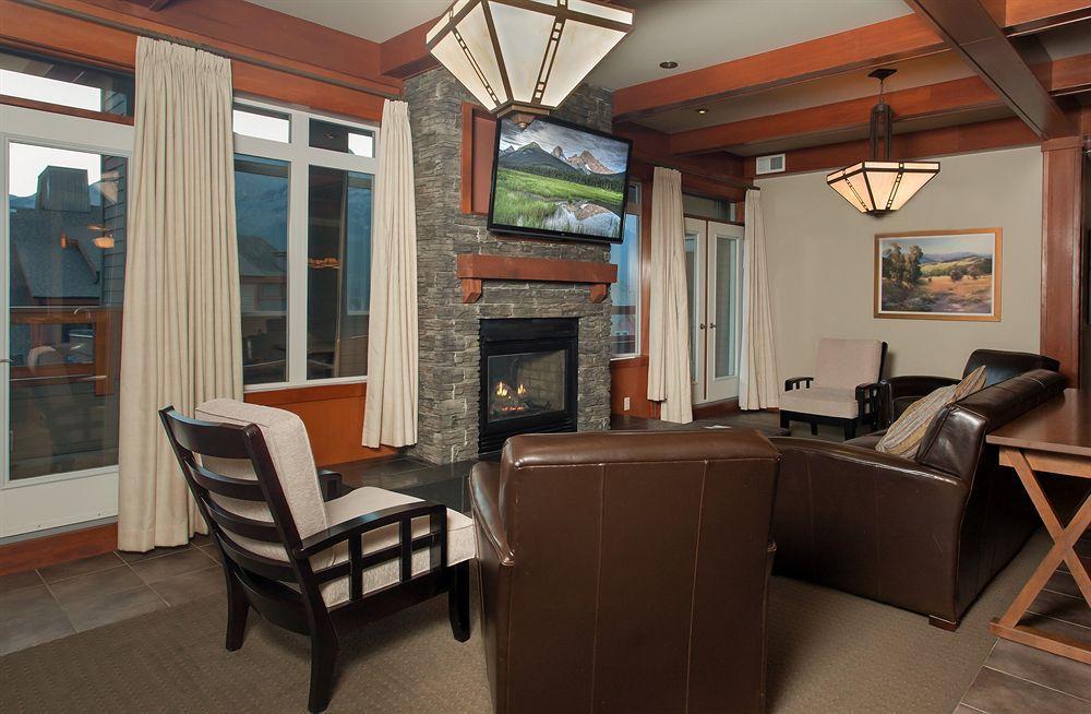 Blackstone Mountain Lodge By Clique Canmore Kültér fotó