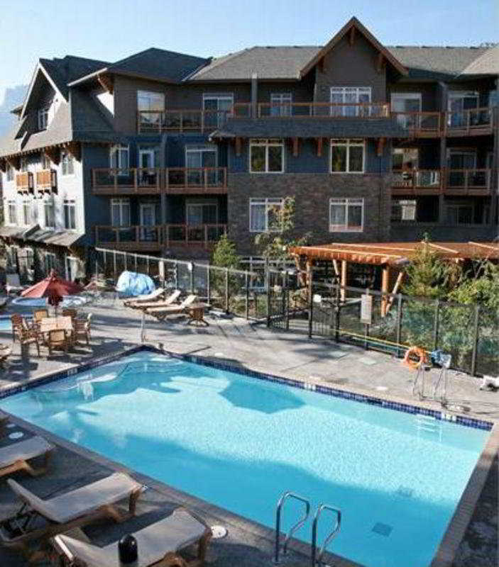 Blackstone Mountain Lodge By Clique Canmore Kültér fotó