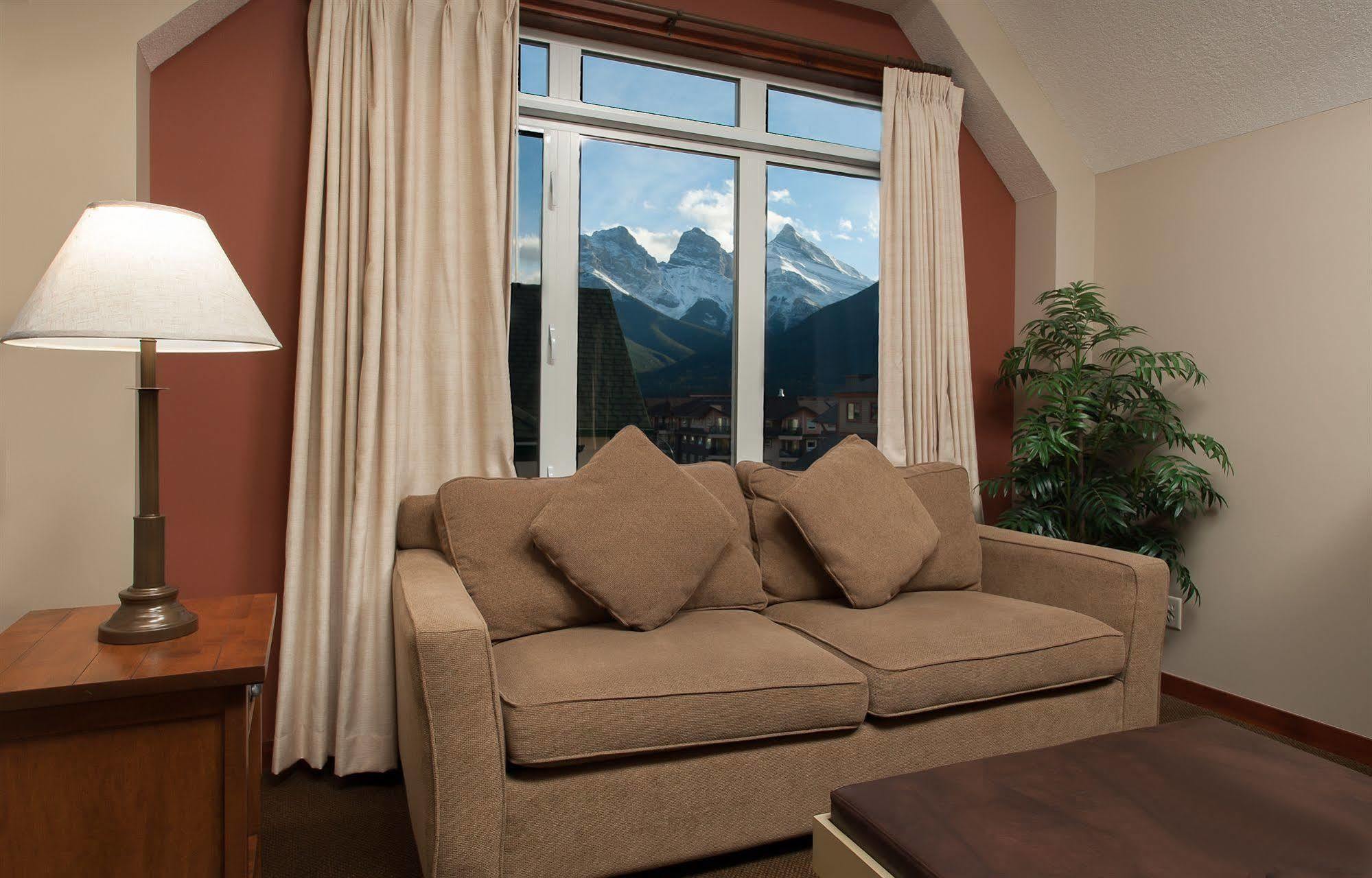 Blackstone Mountain Lodge By Clique Canmore Kültér fotó