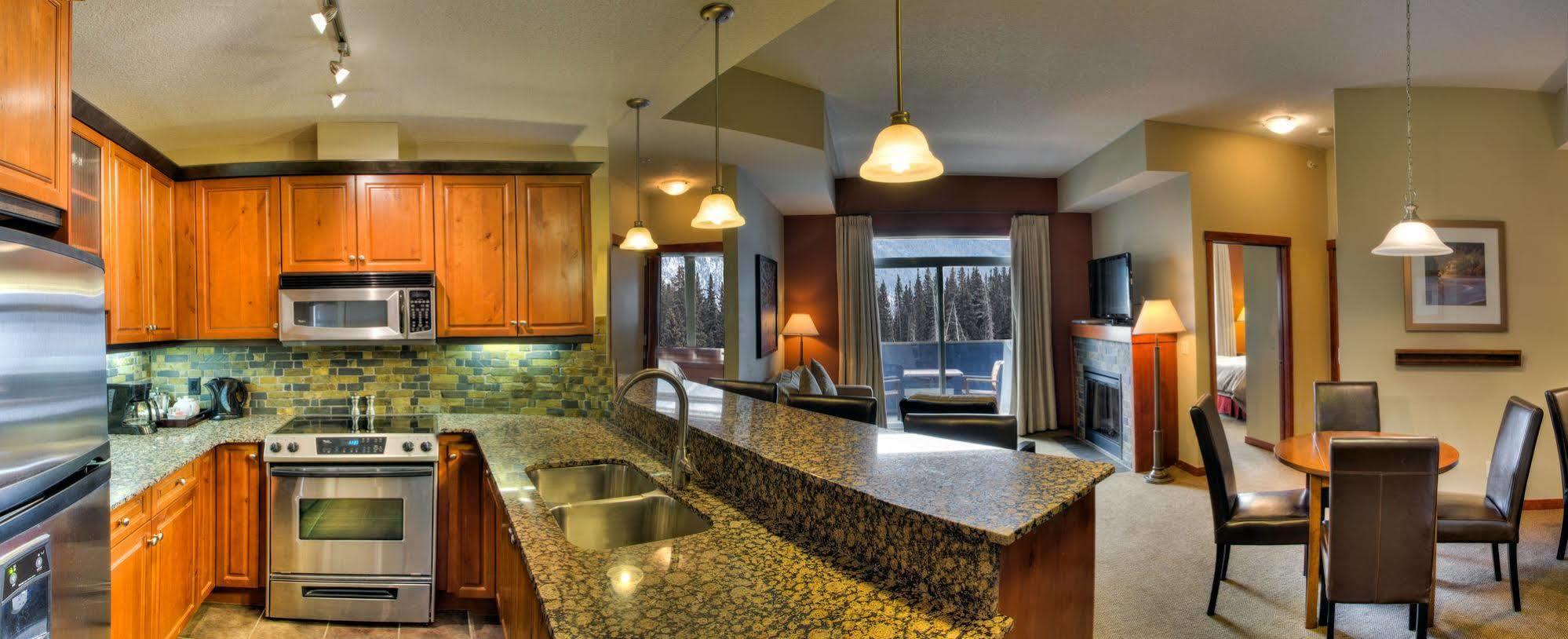 Blackstone Mountain Lodge By Clique Canmore Kültér fotó